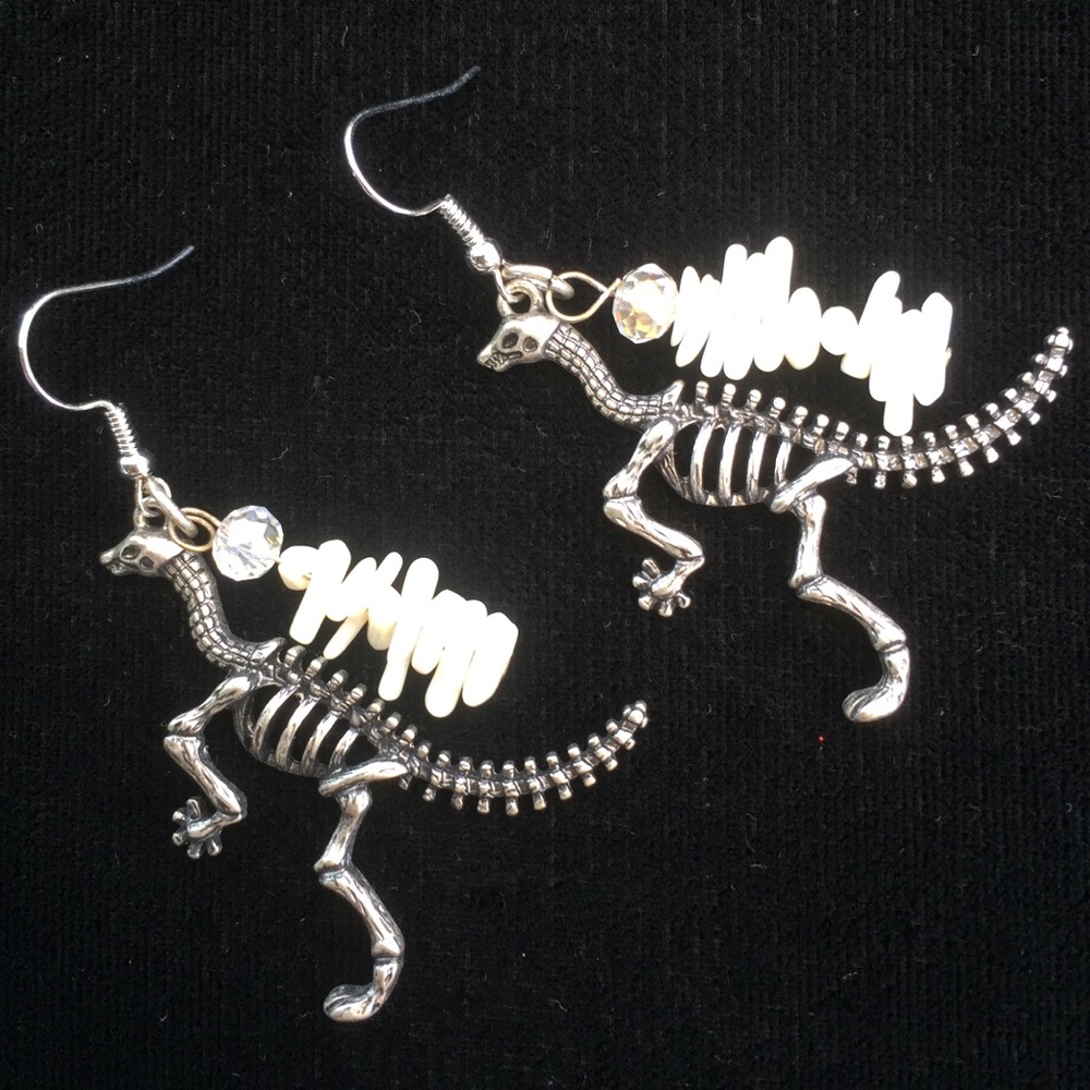 Dino-Earrings!